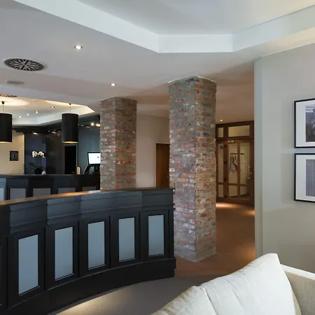 Wyndham Garden Hotel