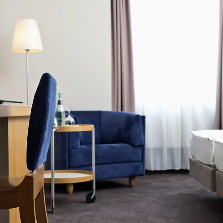 波茨坦温德姆花园酒店 酒店