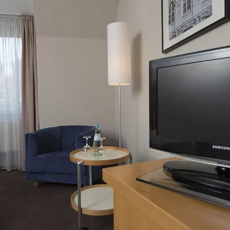 Wyndham Garden Hotel 4*